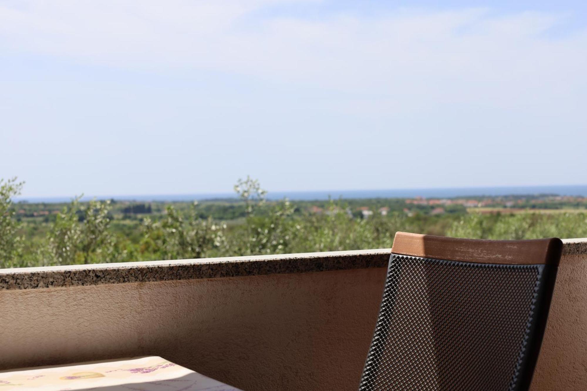 Apartment Zita With 1 Bedroom In Relaxing Surroundings Near Umag Umago Esterno foto