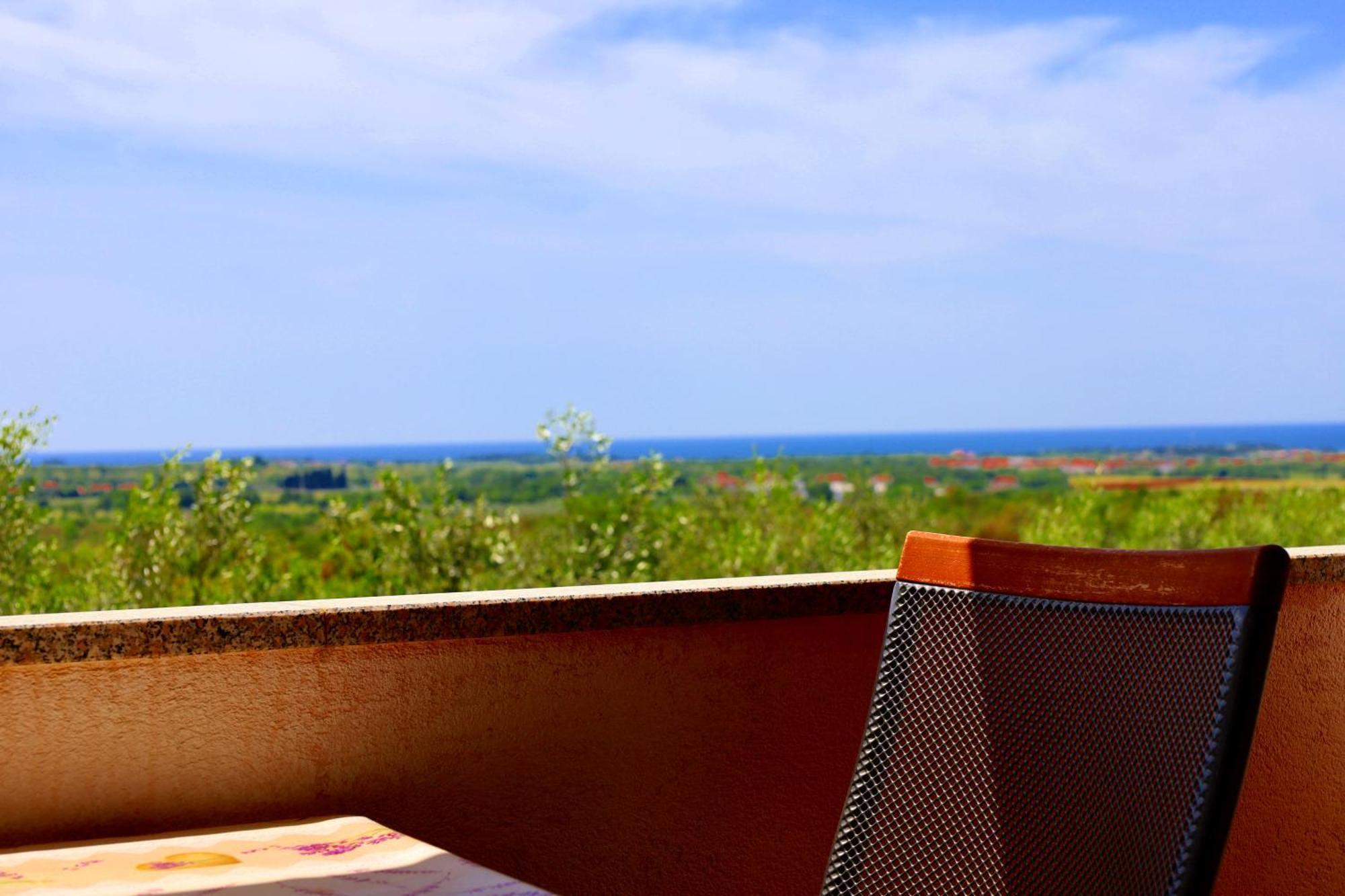 Apartment Zita With 1 Bedroom In Relaxing Surroundings Near Umag Umago Esterno foto