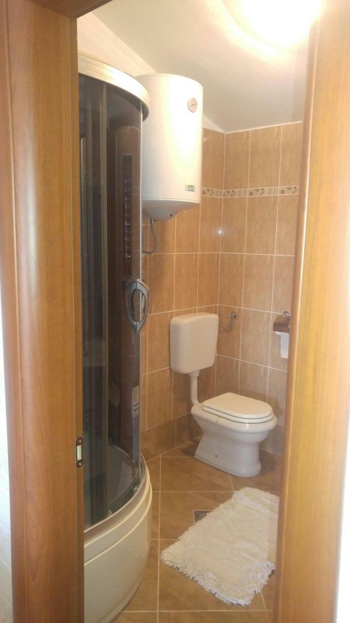 Apartment Zita With 1 Bedroom In Relaxing Surroundings Near Umag Umago Esterno foto
